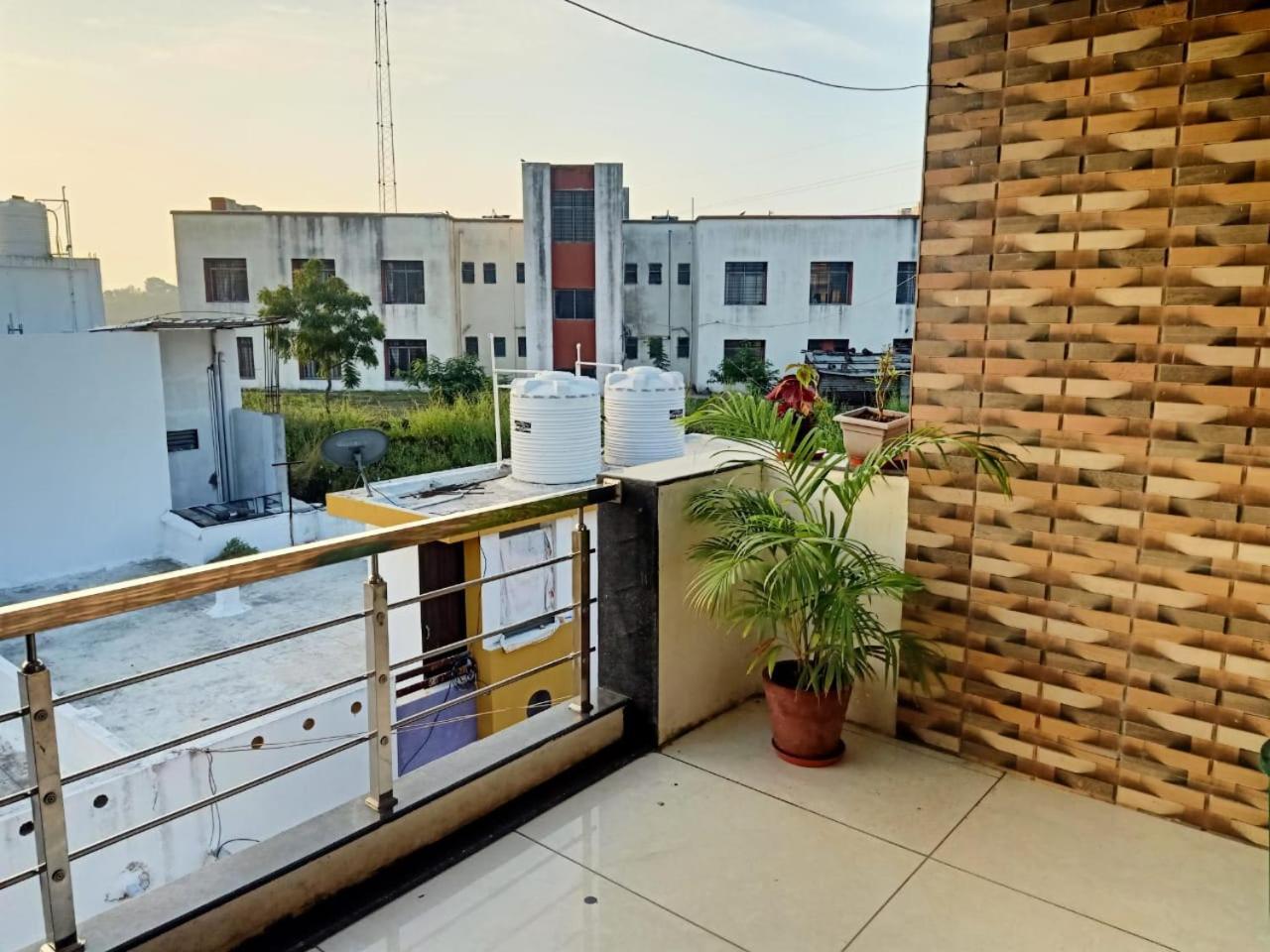 Bhavya Homestay Garudeshwar Exterior foto